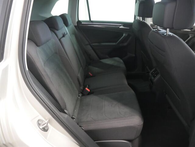 VOLKSWAGEN Tiguan 2023 Style Business Limited 1,5 TSI 110 kW DSG-automaatti