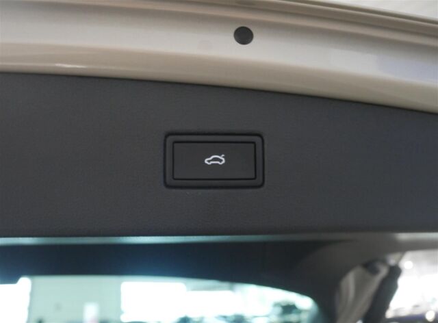 VOLKSWAGEN Tiguan 2023 Style Business Limited 1,5 TSI 110 kW DSG-automaatti
