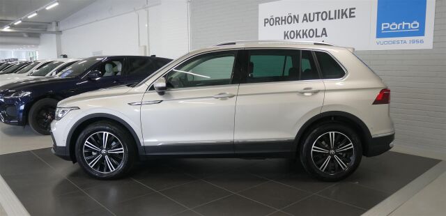 VOLKSWAGEN Tiguan 2023 Style Business Limited 1,5 TSI 110 kW DSG-automaatti