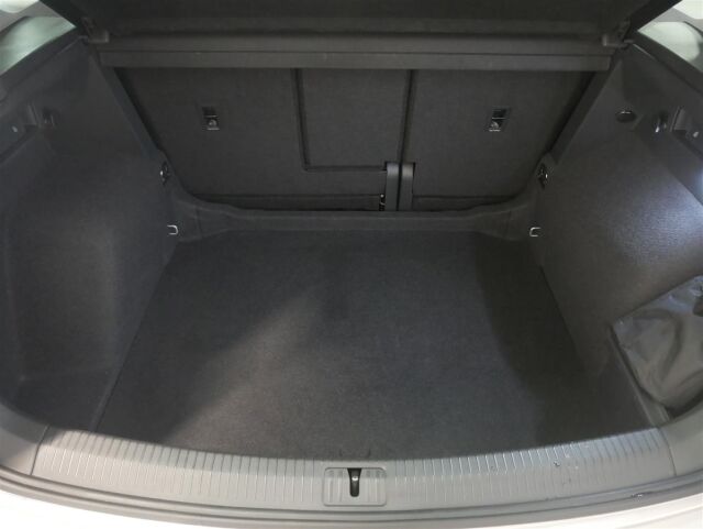 VOLKSWAGEN Tiguan 2023 Style Business Limited 1,5 TSI 110 kW DSG-automaatti