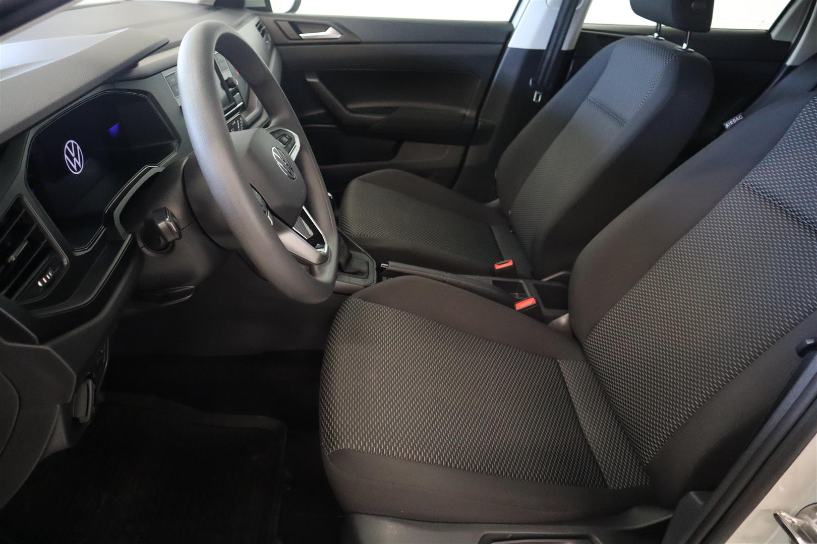 Volkswagen Taigo Comfort 1,0 TSI 70 kW 2023, kuva 6/26