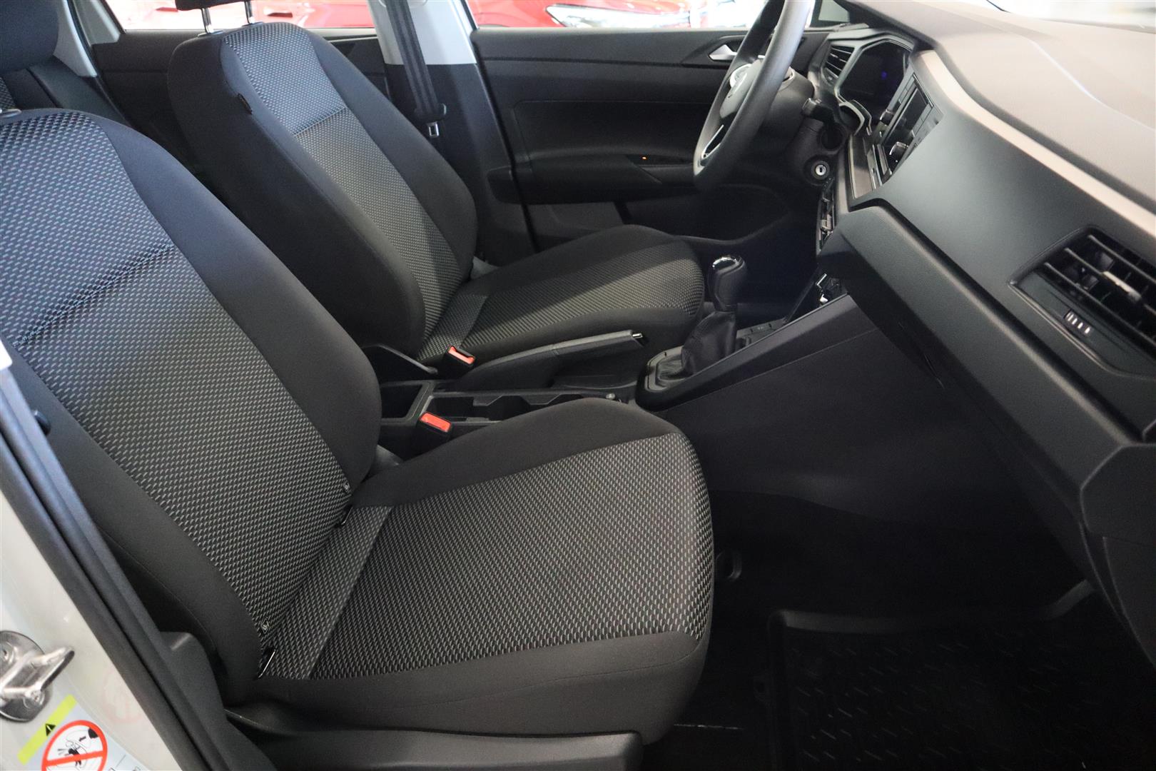 Volkswagen Taigo Comfort 1,0 TSI 70 kW 2023, kuva 7/26