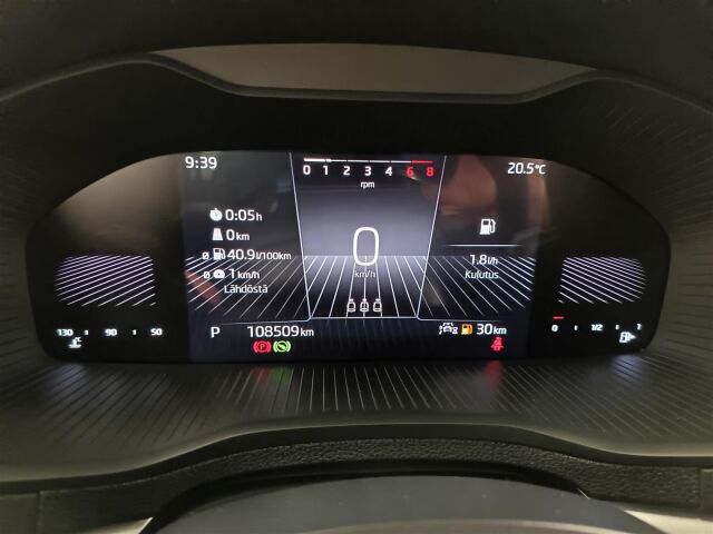 SKODA Karoq 2023 1.5 TSI Ambition DSG Autom.