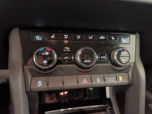 SKODA Karoq 2023 1.5 TSI Ambition DSG Autom.