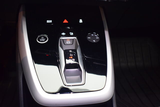 AUDI Q4 e-tron 2024 Sportback 45 e-tron Progress Plus* 1 Omistaja,2xrenkaat,Kuin uusi*