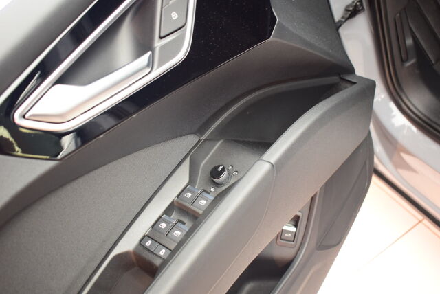 AUDI Q4 e-tron 2024 Sportback 45 e-tron Progress Plus* 1 Omistaja,2xrenkaat,Kuin uusi*