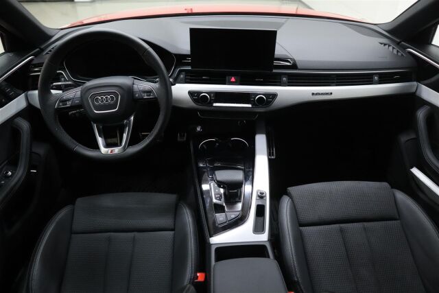 AUDI A4 2024 Avant 40 TFSI MHEV Land of quattro S line