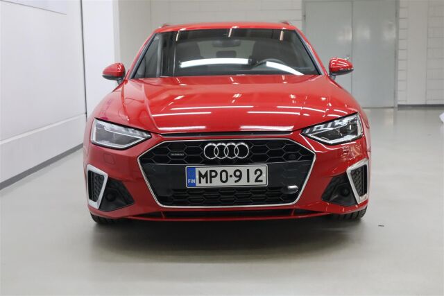 AUDI A4 2024 Avant 40 TFSI MHEV Land of quattro S line