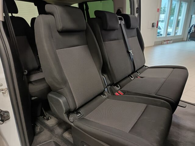Toyota Proace Verso 2024 Active Edition L2 2,0 D 180 Aut.**1.OM JA ALVILLINEN TIETENKIN**