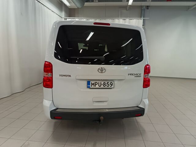 Toyota Proace Verso 2024 Active Edition L2 2,0 D 180 Aut.**1.OM JA ALVILLINEN TIETENKIN**