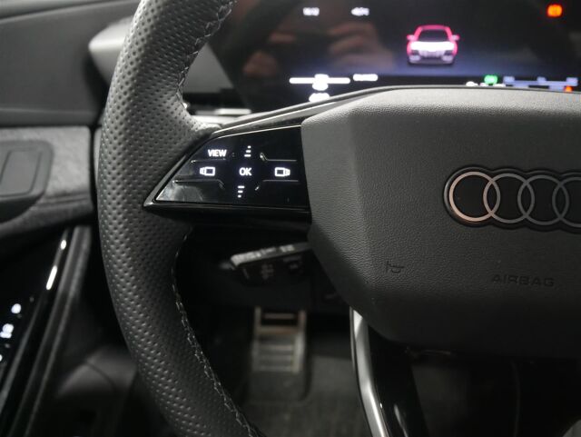 Audi Q6 e-tron 2025 Q6 e-tron quattro 285,00 kW *2x Renkaat*