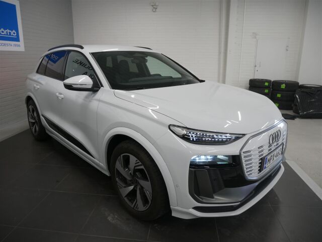 Audi Q6 e-tron 2025 Q6 e-tron quattro 285,00 kW *2x Renkaat*