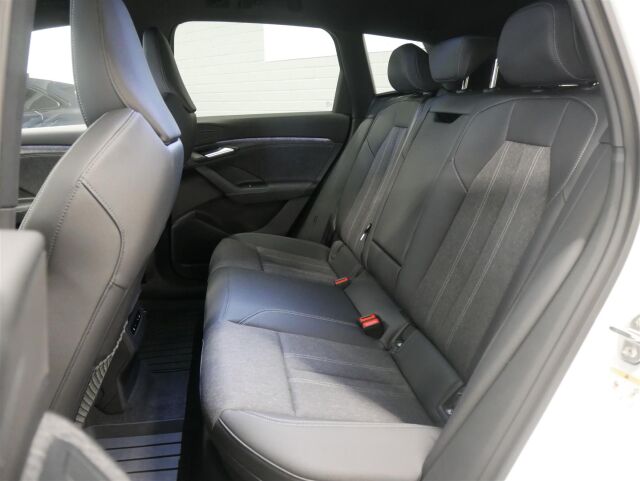 Audi Q6 e-tron 2025 Q6 e-tron quattro 285,00 kW *2x Renkaat*