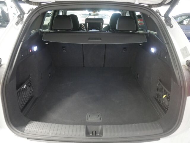 Audi Q6 e-tron 2025 Q6 e-tron quattro 285,00 kW *2x Renkaat*