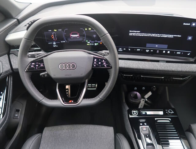 Audi Q6 e-tron 2025 Q6 e-tron quattro 285,00 kW *2x Renkaat*