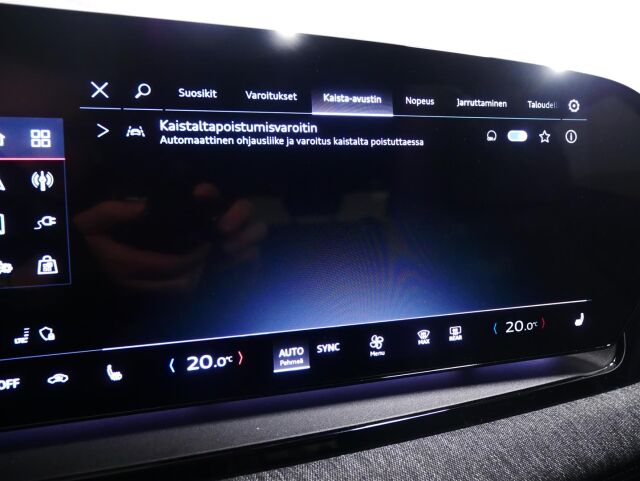 Audi Q6 e-tron 2025 Q6 e-tron quattro 285,00 kW *2x Renkaat*