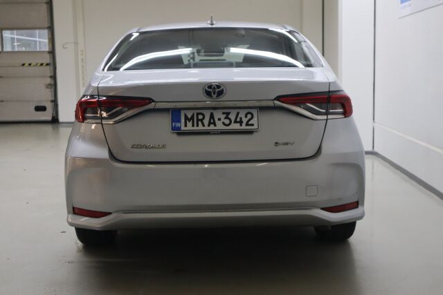 TOYOTA Corolla 2024 Sedan 1,8 Hybrid Active