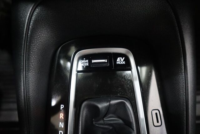 TOYOTA Corolla 2024 Sedan 1,8 Hybrid Active