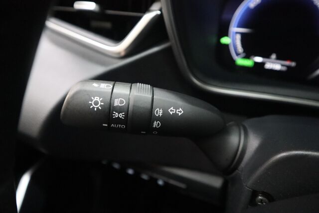 TOYOTA Corolla 2024 Sedan 1,8 Hybrid Active