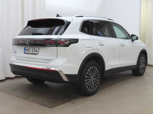 Volkswagen Tiguan 2024 Elegance Business eHybrid 150 kW DSG-automaatti Plug-In Hybrid