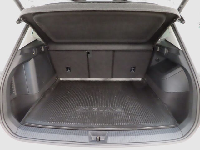 Volkswagen Tiguan 2024 Elegance Business eHybrid 150 kW DSG-automaatti Plug-In Hybrid