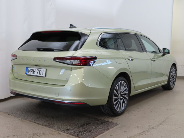 Skoda Superb 2024 Combi 1.5 TSI PHEV L&K DSG Autom.