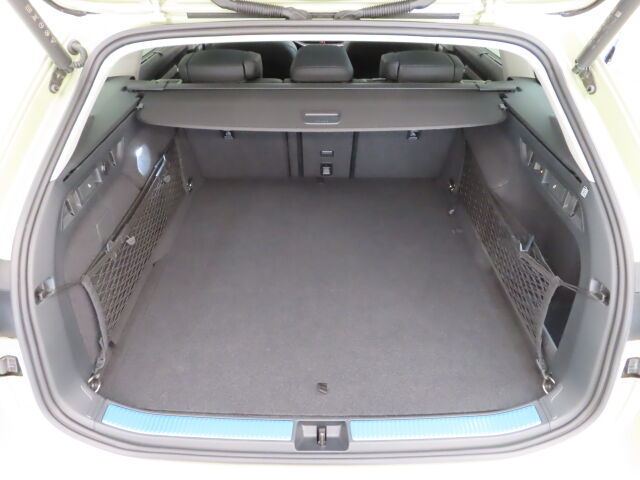 Skoda Superb 2024 Combi 1.5 TSI PHEV L&K DSG Autom.