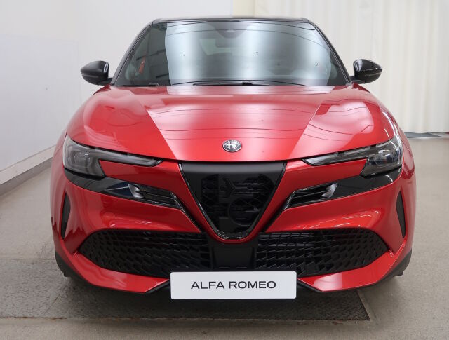 Alfa Romeo Junior 2025 elettrica 280 54 kWh Automaatti Veloce