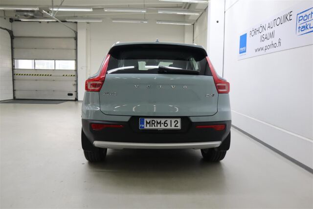 VOLVO XC40 2018 D4 AWD Momentum aut