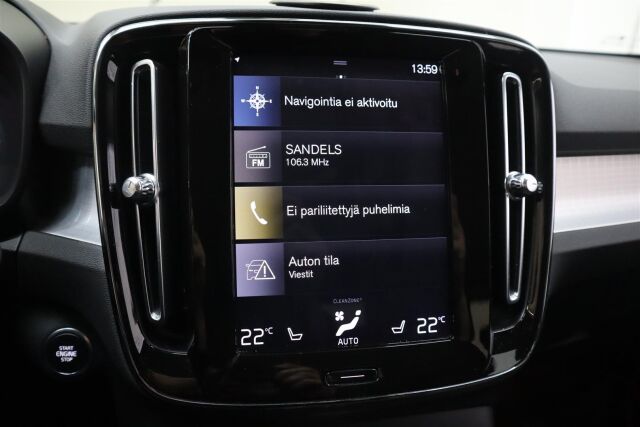 VOLVO XC40 2018 D4 AWD Momentum aut
