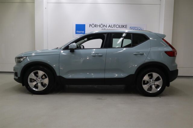 VOLVO XC40 2018 D4 AWD Momentum aut