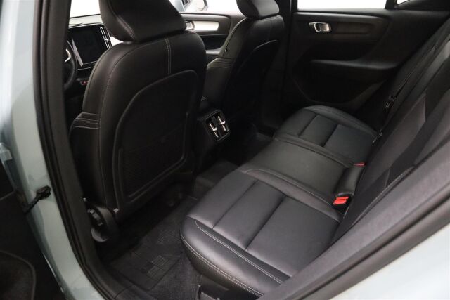 VOLVO XC40 2018 D4 AWD Momentum aut