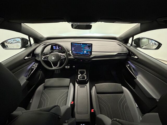Volkswagen ID.4 2025 Pro 4MOTION Elegance 75-v Juhlamalli 210 kW, akku 77 kWh