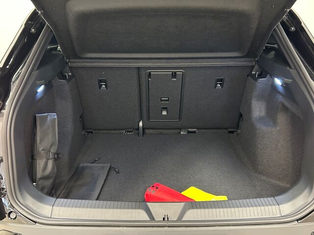 Volkswagen ID.4 2025 Pro 4MOTION Elegance 75-v Juhlamalli 210 kW, akku 77 kWh