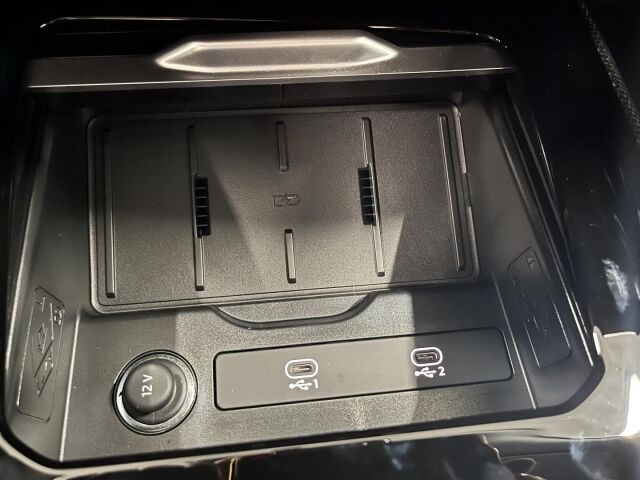 Audi Q3 2026 e-hybrid 200 kW    ***Takuu 5 vuotta / 100tkm!***