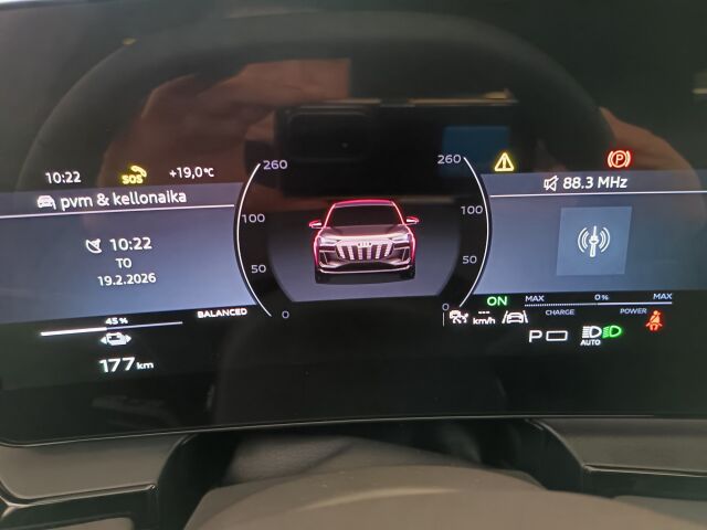 Audi Q6 e-tron 2025 quattro Vorsprung Edition. Takuu 5 vuotta / 100.000 km