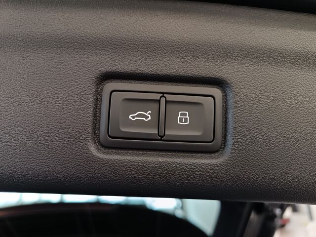 Audi Q6 e-tron 2025 quattro Vorsprung Edition. Takuu 5 vuotta / 100.000 km