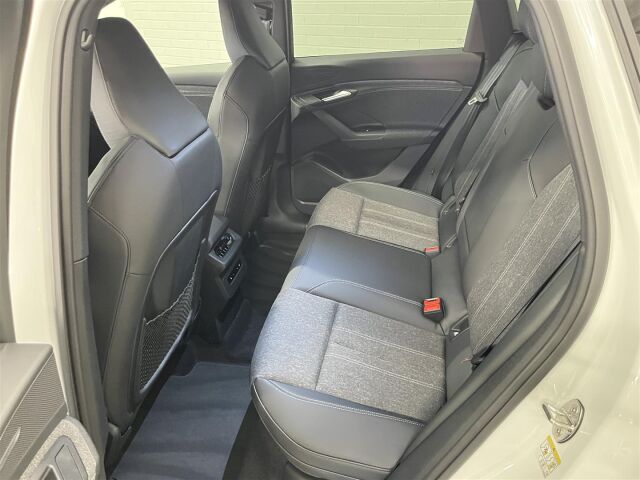 Audi Q6 e-tron 2025 quattro Vorsprung Edition