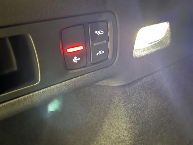 Audi Q6 e-tron 2025 quattro Vorsprung Edition