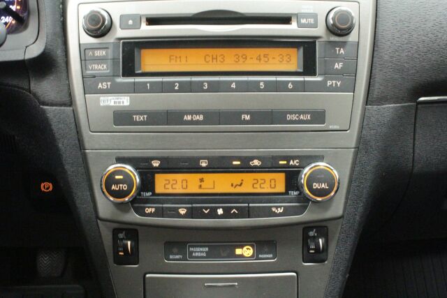 TOYOTA Avensis 2010 1,6 Valvematic Linea Sol Wagon