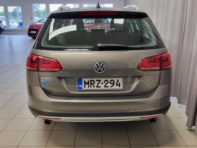VOLKSWAGEN Golf 2016 Variant Alltrack 1,8 TSI 132 kW (180 hv) 4MOTION DSG-automaatti Winter Edition/ Koukku/ ACC / Webast