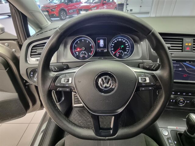 VOLKSWAGEN Golf 2016 Variant Alltrack 1,8 TSI 132 kW (180 hv) 4MOTION DSG-automaatti Winter Edition/ Koukku/ ACC / Webast