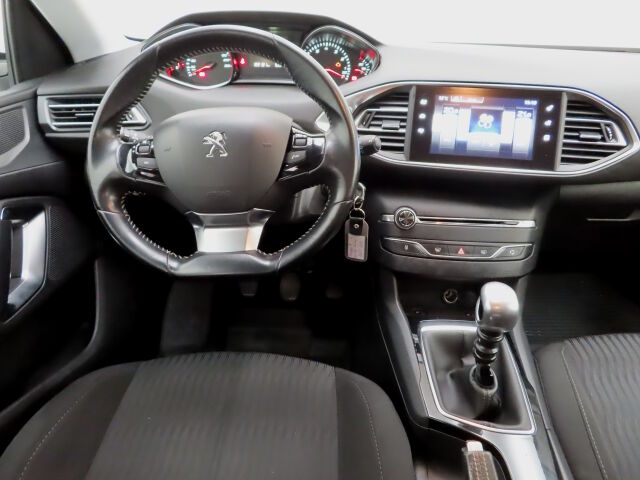 Peugeot 308 2016 SW Active PureTech 130