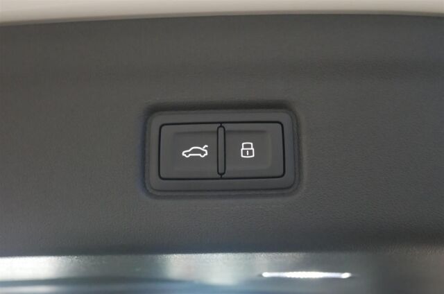 Audi Q6 e-tron 2026 e-tron quattro S line Plus, hinta sis. 2x renkaat aluvanteilla! 5v Takuu!
