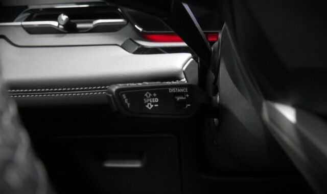 Audi Q6 e-tron 2026 e-tron quattro S line Plus, hinta sis. 2x renkaat aluvanteilla! 5v Takuu!