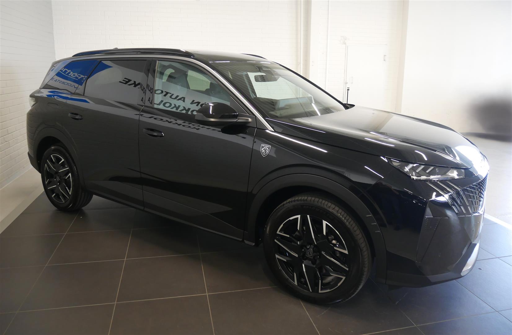Peugeot 5008 GT Hybrid 145 Automaatti 2026, kuva 6/19