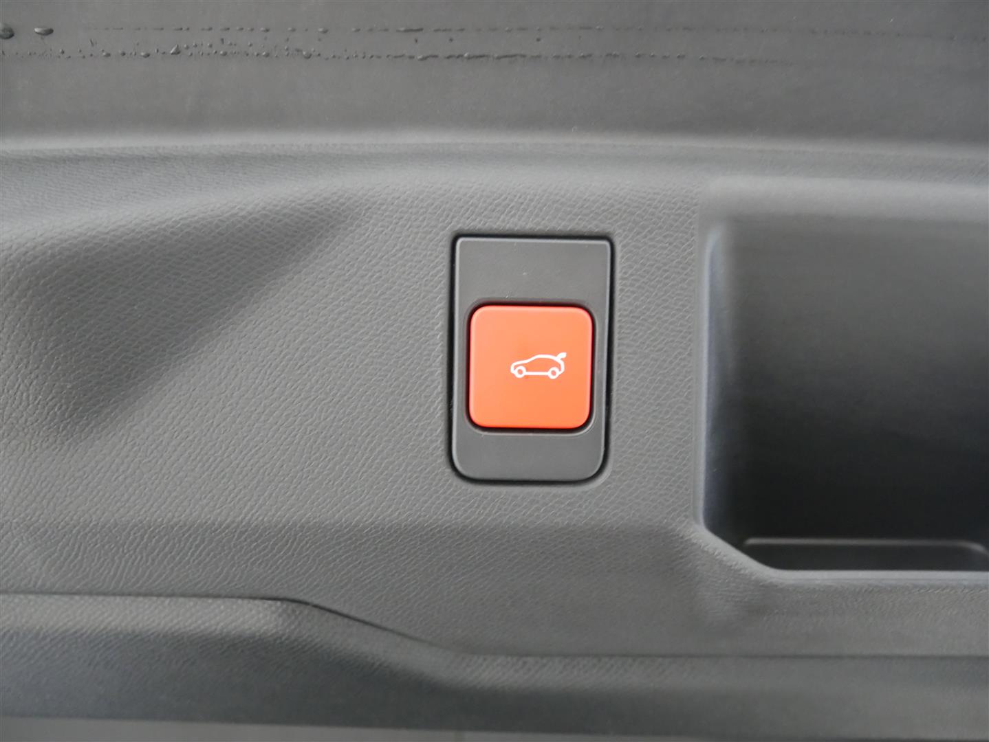 Peugeot 5008 GT Hybrid 145 Automaatti 2026, kuva 5/19
