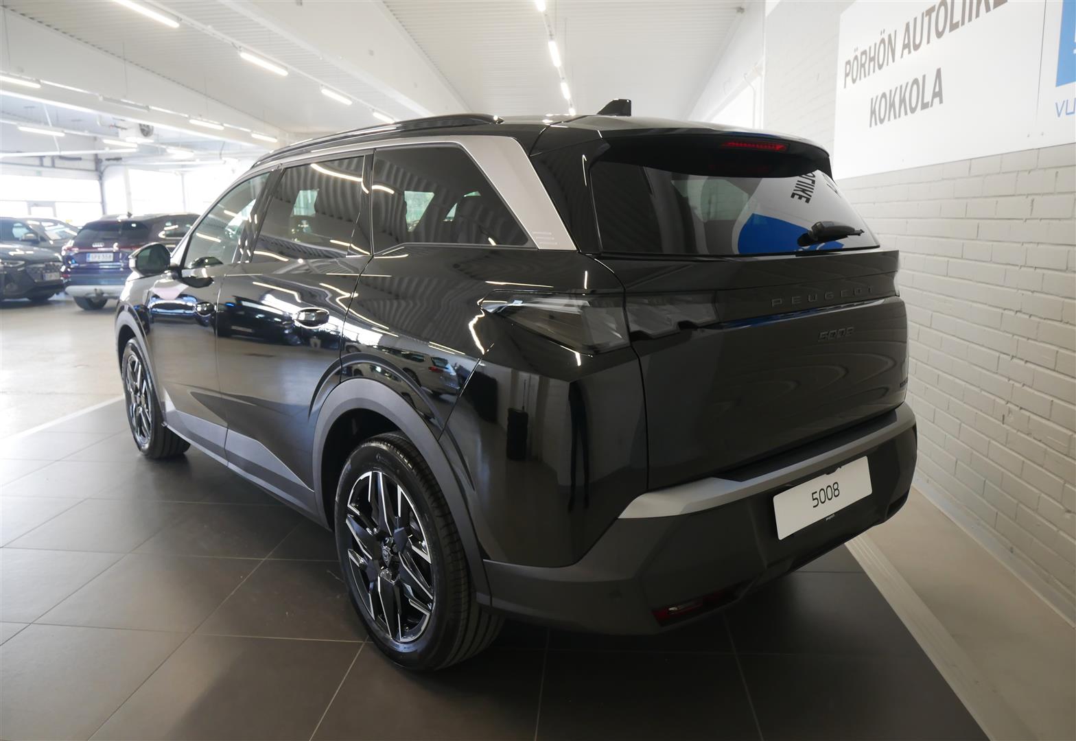 Peugeot 5008 GT Hybrid 145 Automaatti 2026, kuva 3/19