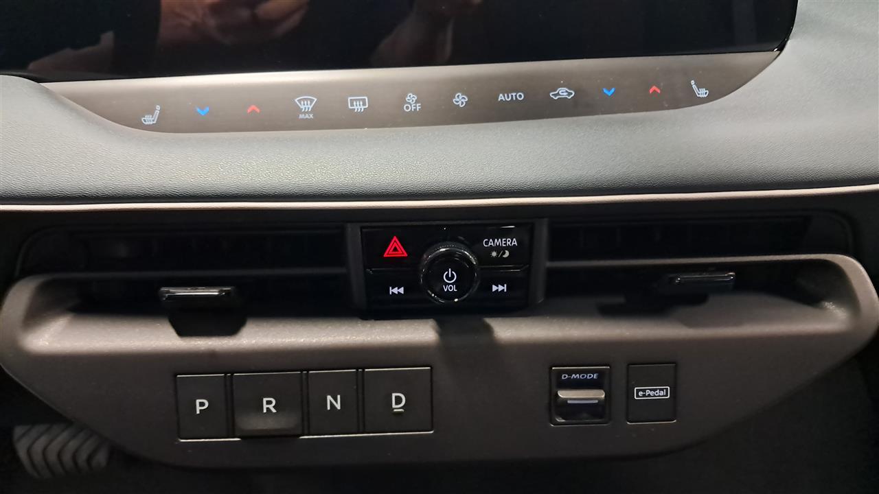 Nissan Leaf 52kWh Engage Plus 2026, kuva 7/11