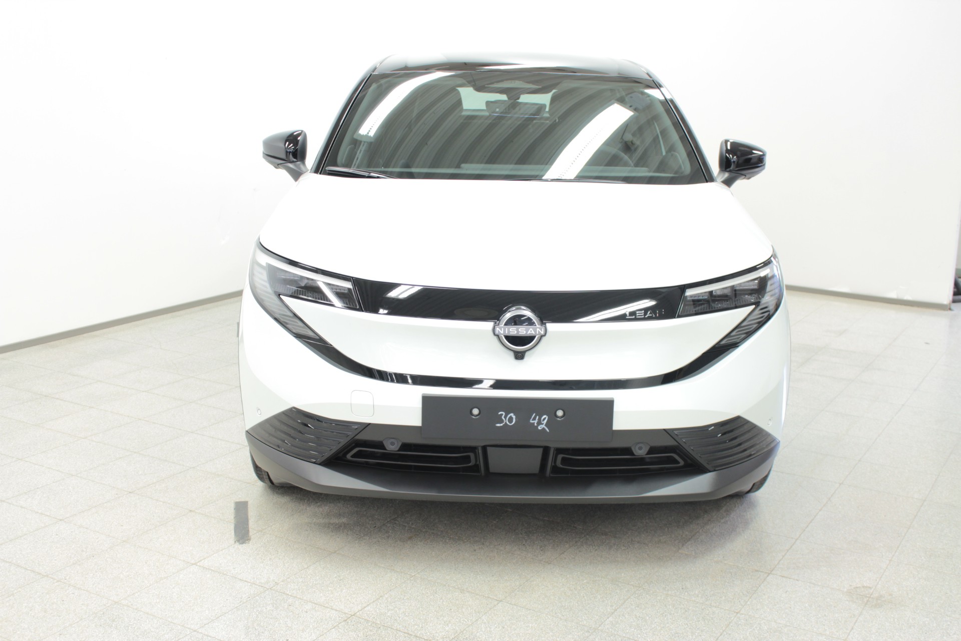 Nissan Leaf 52kWh Engage Plus 2026, kuva 2/13
